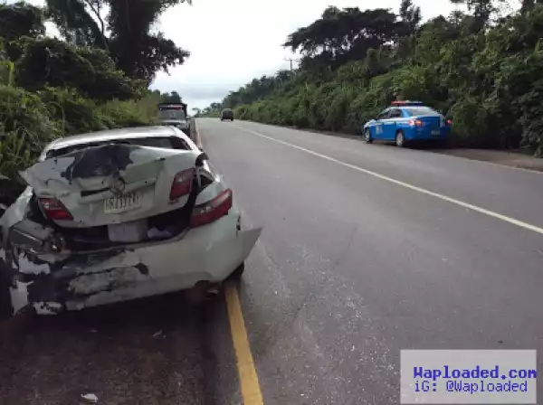 Scene From An Armed Robbery Induced Crash Along Akure-Ilesa Road (Photos)